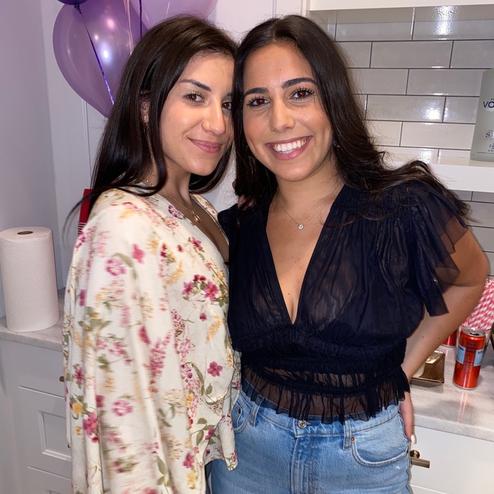 Meet your Posher, Yoana